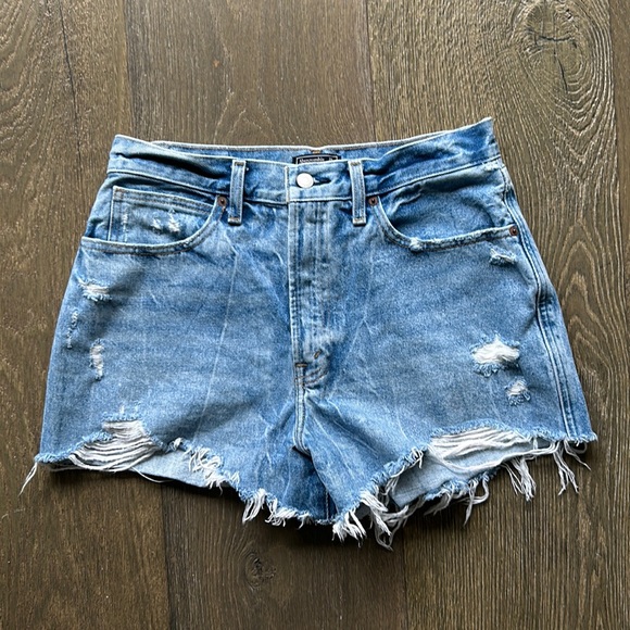 Abercrombie & Fitch Jean Shorts - Picture 2 of 6